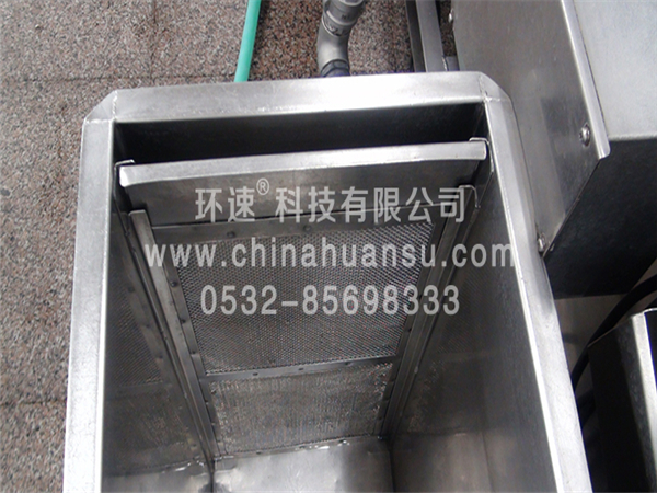 商用果蔬清洗機FX-800,節(jié)水率達70%